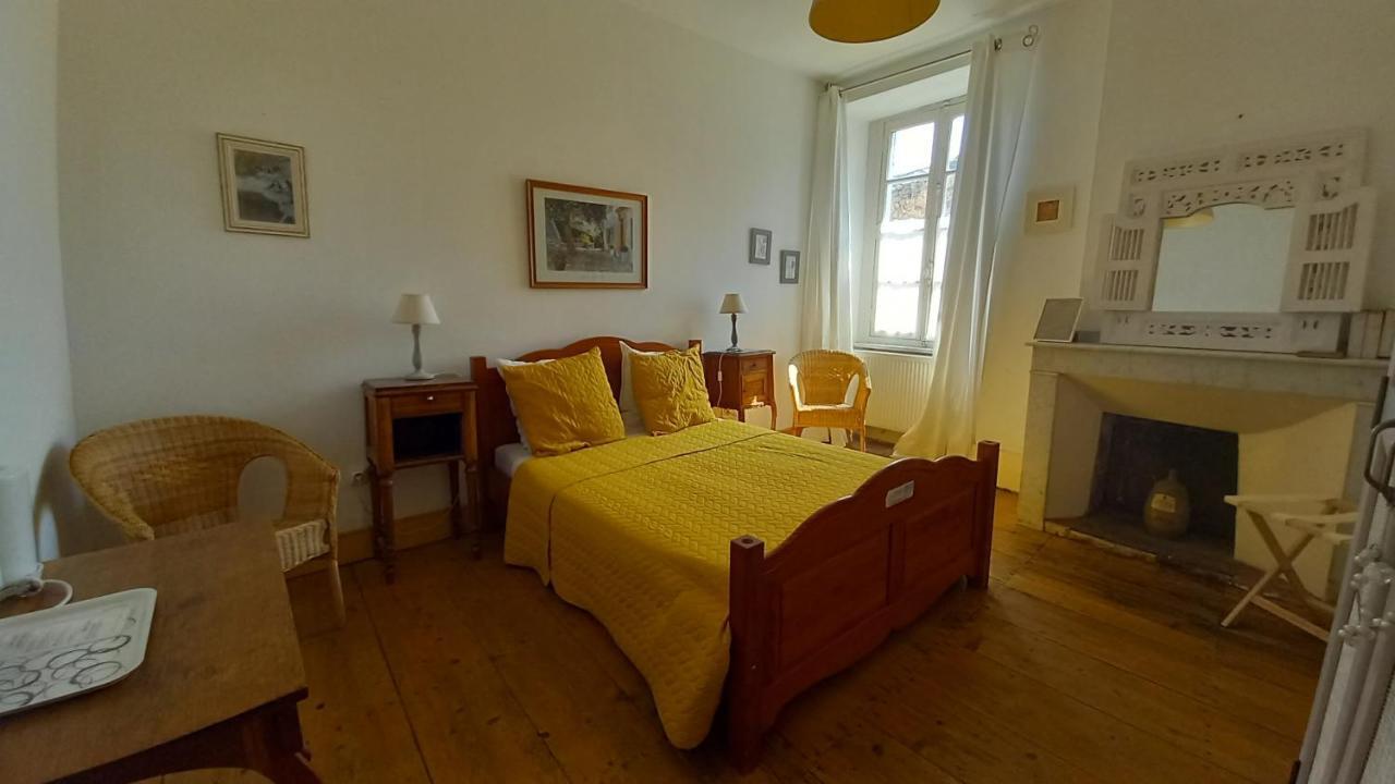 Maison Rives - Village Du Livre De Montolieu Екстериор снимка